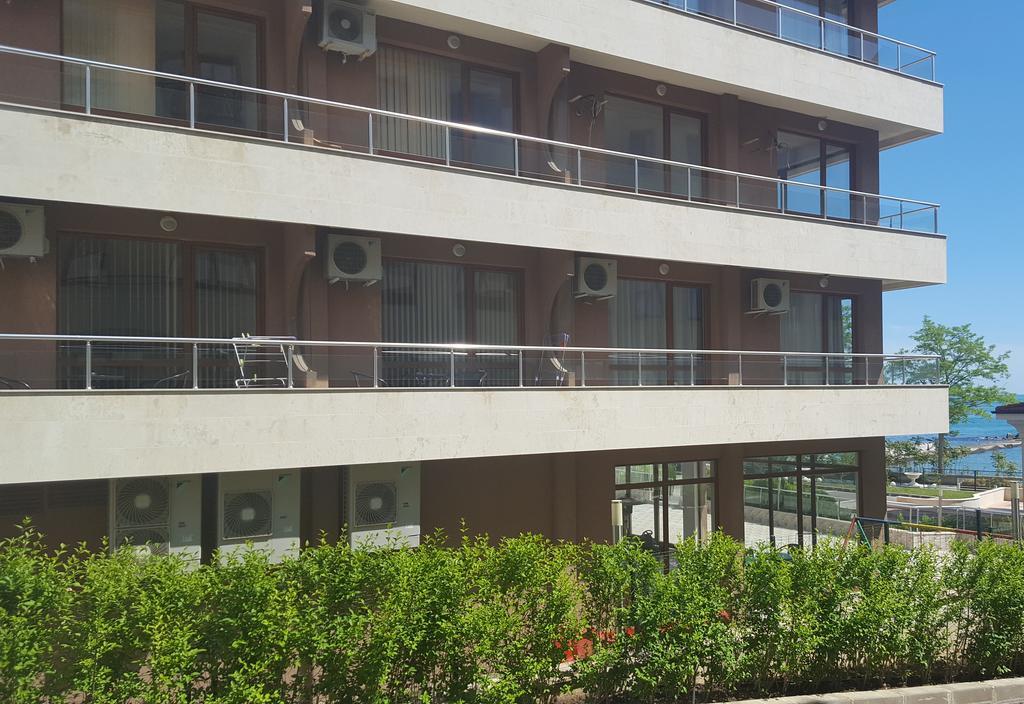 Apartments In Princess Residence Balchik Exterior photo