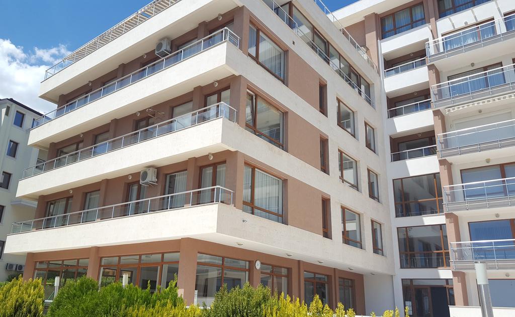 Apartments In Princess Residence Balchik Exterior photo